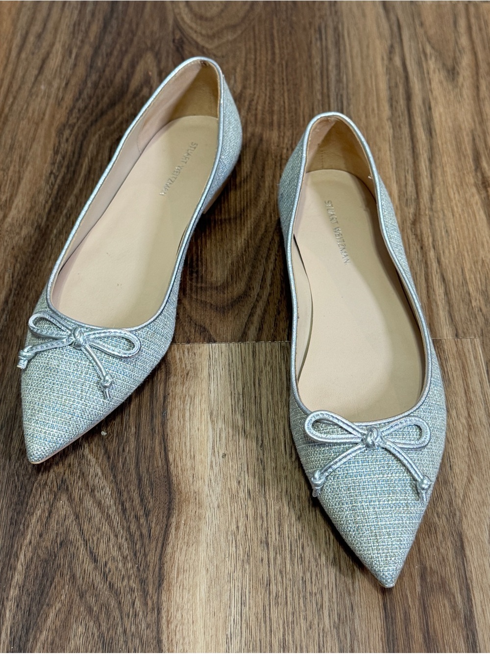 Stuart Weitzman Gabby Bow Pointed  Womens Flats in Gray Shimmery Fabric Sz. 7 - Picture 4 of 14